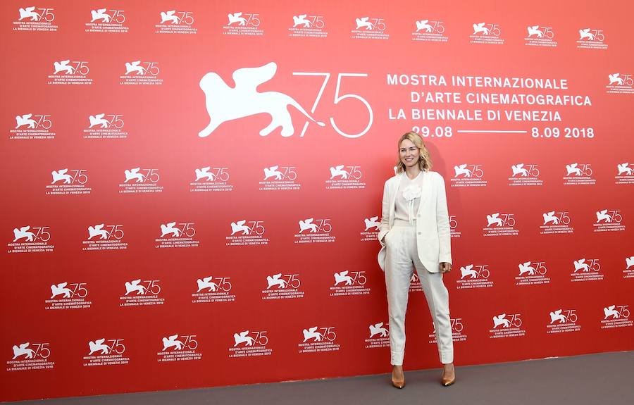 La 75° edición del Festival Internacional anual de Cine de Venecia se abrió con su ceremonia de apertura y con la proyección de la película 'First Man', sobre la preparación de la misión Apolo XI