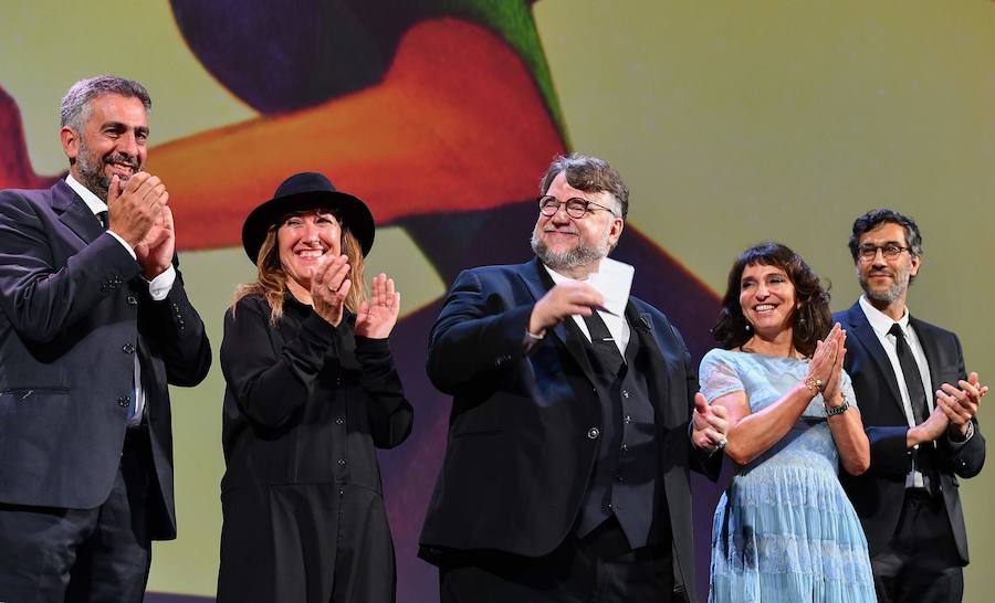 La 75° edición del Festival Internacional anual de Cine de Venecia se abrió con su ceremonia de apertura y con la proyección de la película 'First Man', sobre la preparación de la misión Apolo XI