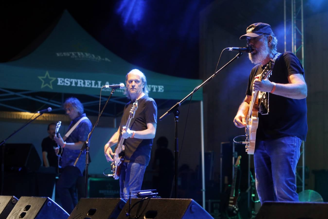 La primera noche de septiembre, bañada por el inconfundible aroma del Lemon Pop, encontró su banda sonora perfecta en el concierto de Fernando Rubio & Inner Demons