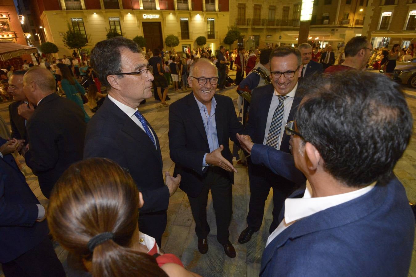 El pregonero Yayo Delgado ensalza en un Romea abarrotado de público la tradición de kábilas y mesnadas