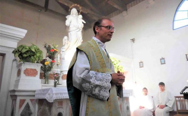 El sacerdote de la polémica, Cristiano Bobbo.