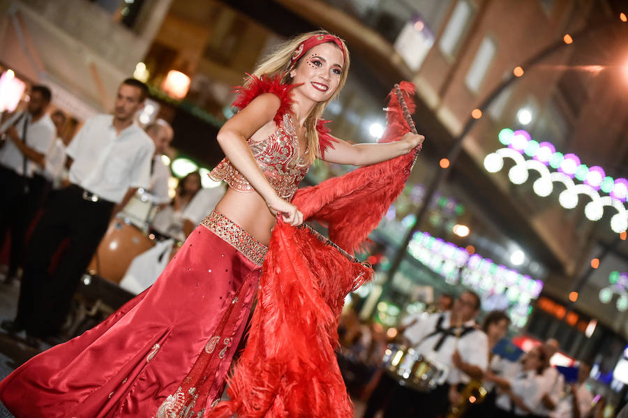 Este año, como novedad, el bando moro, encabezado por el rey Aben Hud, abre el desfile