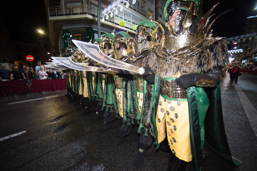 Este año, como novedad, el bando moro, encabezado por el rey Aben Hud, abre el desfile