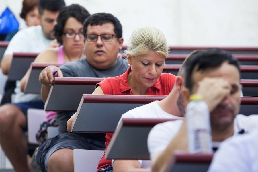 Las pruebas se llevaron a cabo este domingo en las aulas del campus de Espinardo, del La Merced, por el Edificio Rector Sabater y por el pabellón docente de Ciencias de la Salud, en el Hospital Clínico Universitario Virgen de la Arrixaca