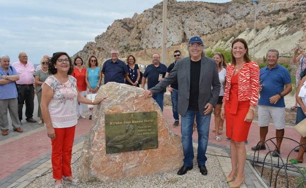 Inauguración del mirador dedicado a Joan Manuel Serrat en Águilas.