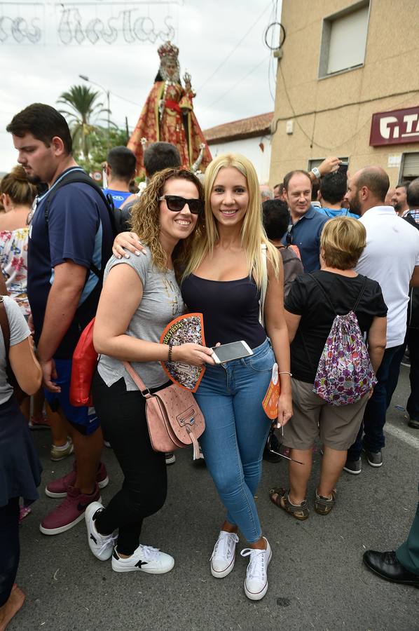 La Patrona de Murcia recorre el camino desde la Catedral hasta su santuario arropada por miles de romeros.