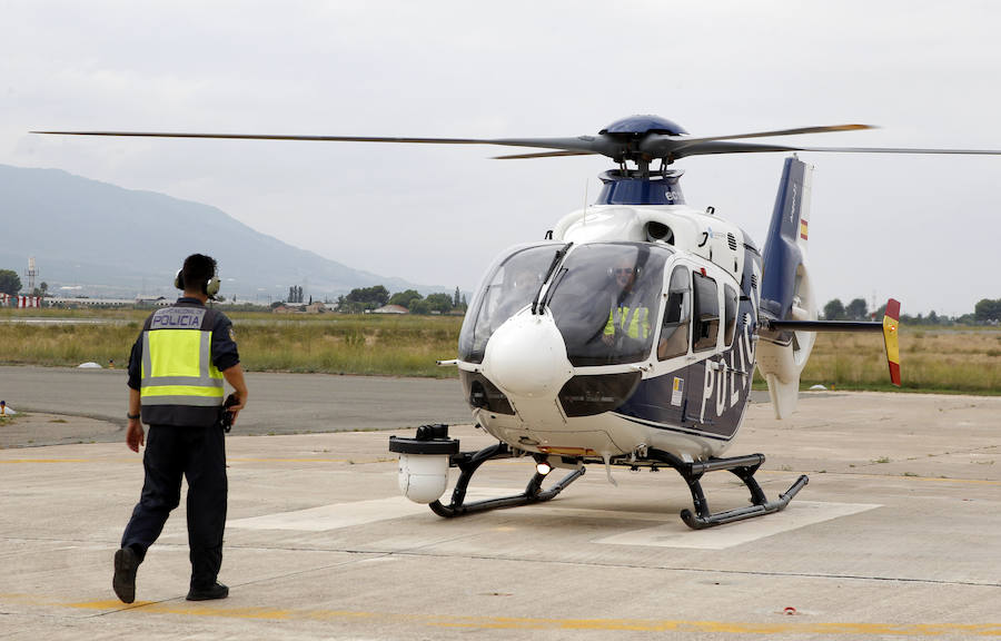 La Policía Nacional ha movilizado el helicóptero EC 135, con base en Valencia, para supervisar desde el aire el itinerario de la Fuensanta 