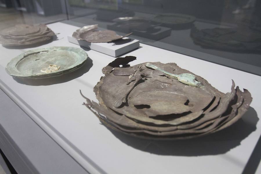 Tras laexposición de las monedas, el museo acoge por primera vez una treintena de piezas del pecio, recuperadas y restauradas, que se podrán visitar hasta el 13 de enero
