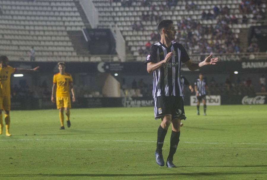 El equipo universitario gana los tres puntos en el Cartagonova tras un gol de Ismael en los últimos minutos, en un partido en el que el Efesé un mejor resultado