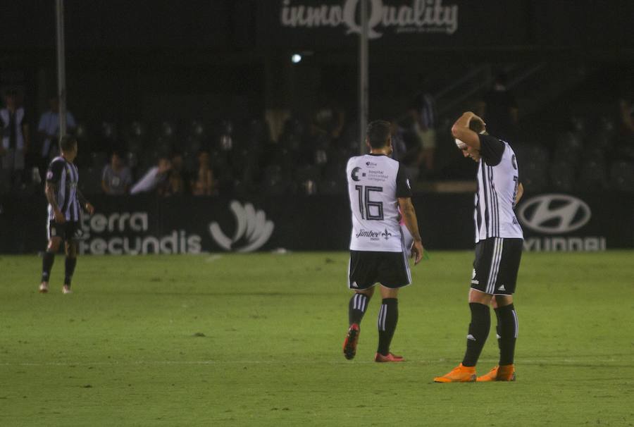 El equipo universitario gana los tres puntos en el Cartagonova tras un gol de Ismael en los últimos minutos, en un partido en el que el Efesé un mejor resultado