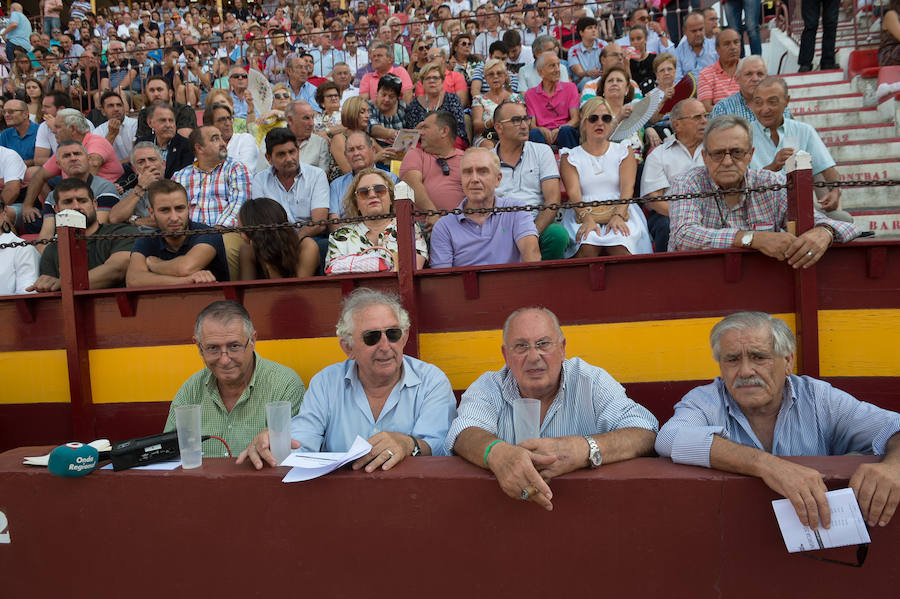 Andy Cartagena, Sergio Galán, Diego Ventura y el mayoral de Los Espartales salen a hombros tras repartirse ocho orejas
