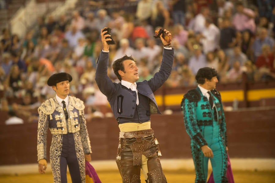 Andy Cartagena, Sergio Galán, Diego Ventura y el mayoral de Los Espartales salen a hombros tras repartirse ocho orejas