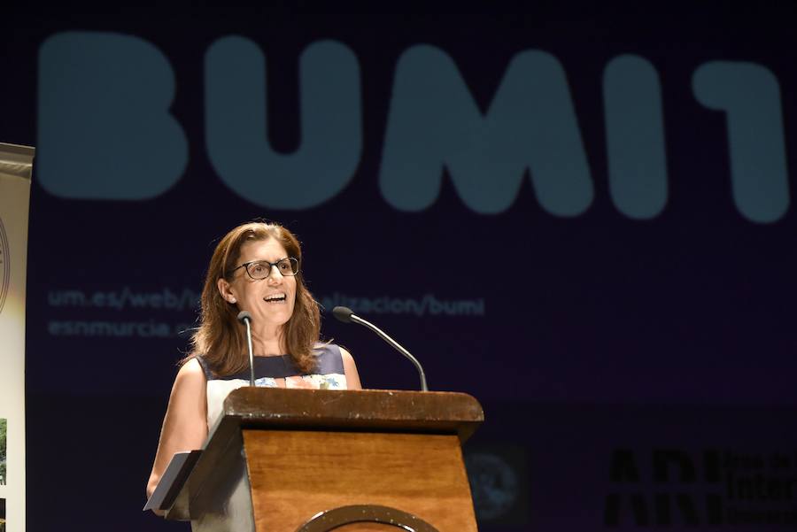 El Teatro Romea ha sido el escenario del acto, al que ha asistido el rector, José Luján, y el alcalde de Murcia, José Ballesta