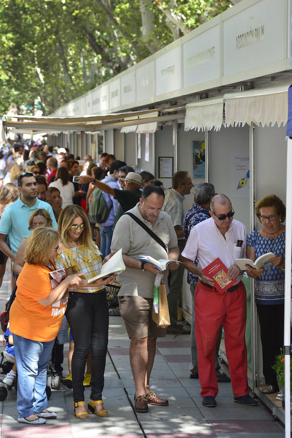 A lo largo de todo el fin de semana se celebrarán talleres infantiles en el entorno de Alfonso X ara fomentar la lectura entre los más pequeños