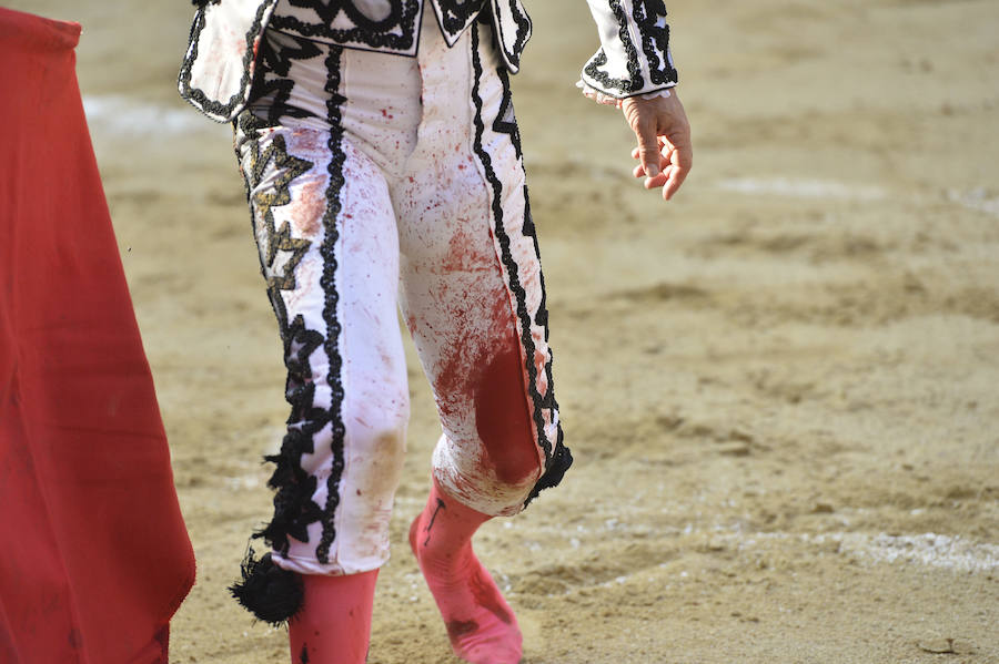 El torero celebra su última corrida junto a El Juli en la plaza de La Era de Abarán