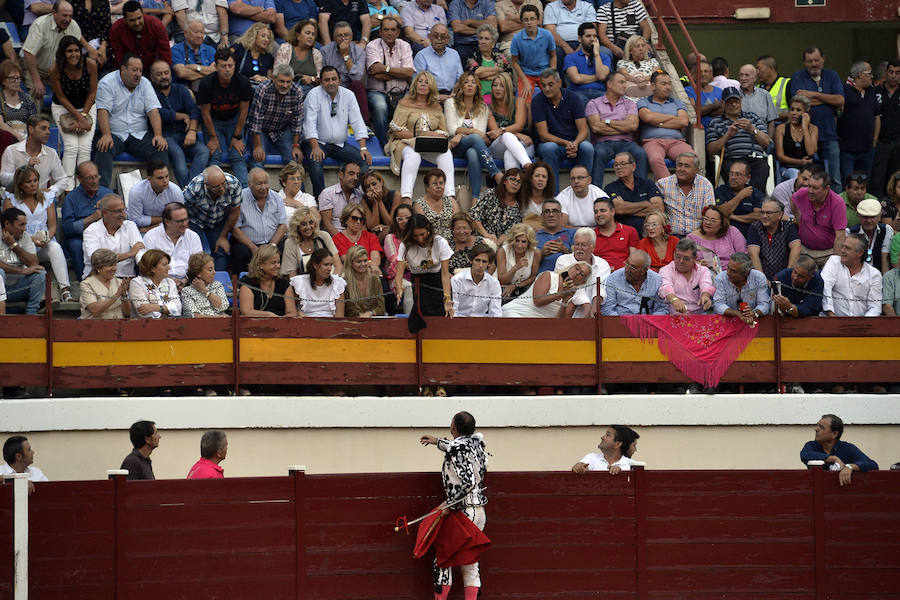 El torero celebra su última corrida junto a El Juli en la plaza de La Era de Abarán