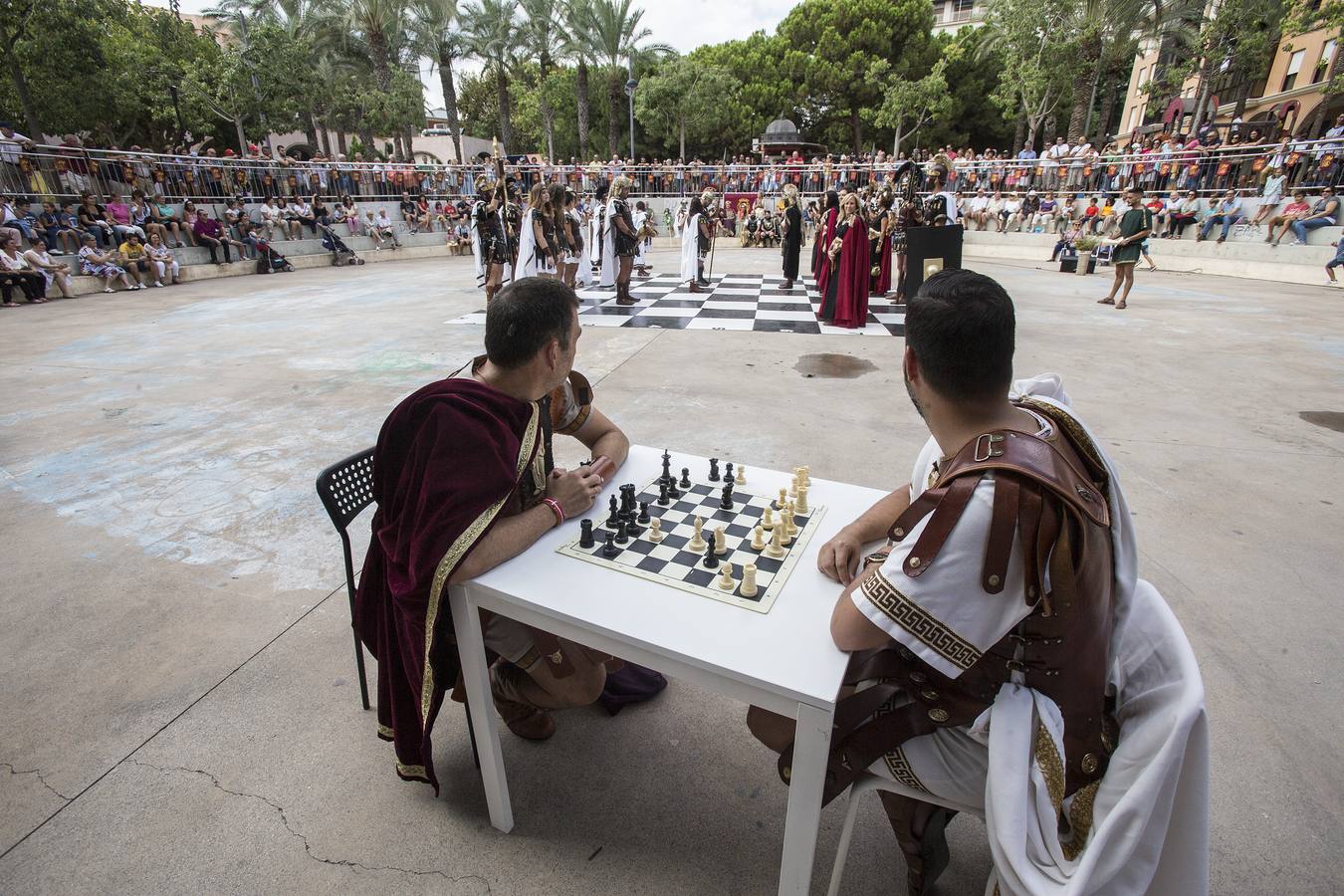 La originalidad de los actos y la uniformidad de todos sus participantes se llevan los elogios de los visitantes