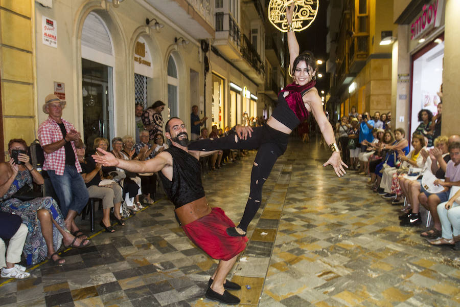 Cuatro mil personas escenifican en tres horas y media la historia de dos pueblos, Roma y Carthago, en un desfile rápido y vistoso