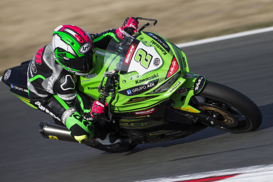 La piloto ceheginera es la primera mujer que consigue un campeonato de motociclismo compitiendo contra hombres