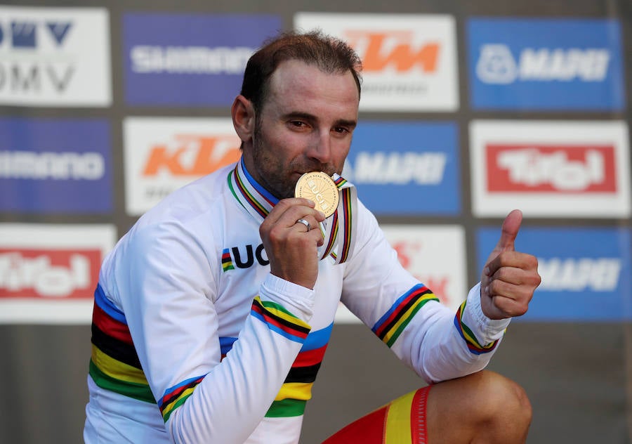 El corredor de Las Lumbreras consigue la medalla de oro tras vencer en el sprint a Bardet, Woods y Dumoulin