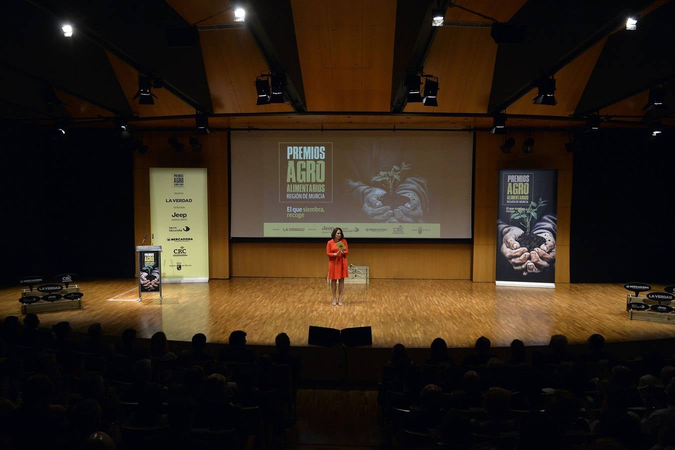 'La Verdad' reconoce la trayectoria de personas, empresas e instituciones referentes del sector agrícola