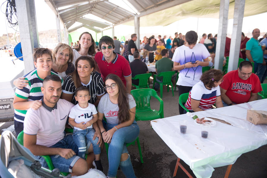 Más de un millar de personas asisten a la jornada de convivencia de la Cofradía en el campus de Espinardo