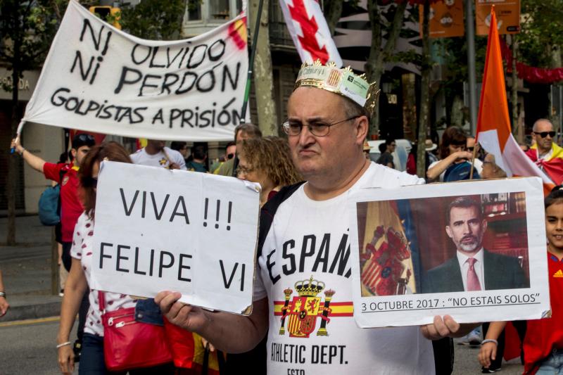 Fotos: Banderas, aplausos y vivas a España y la Corona