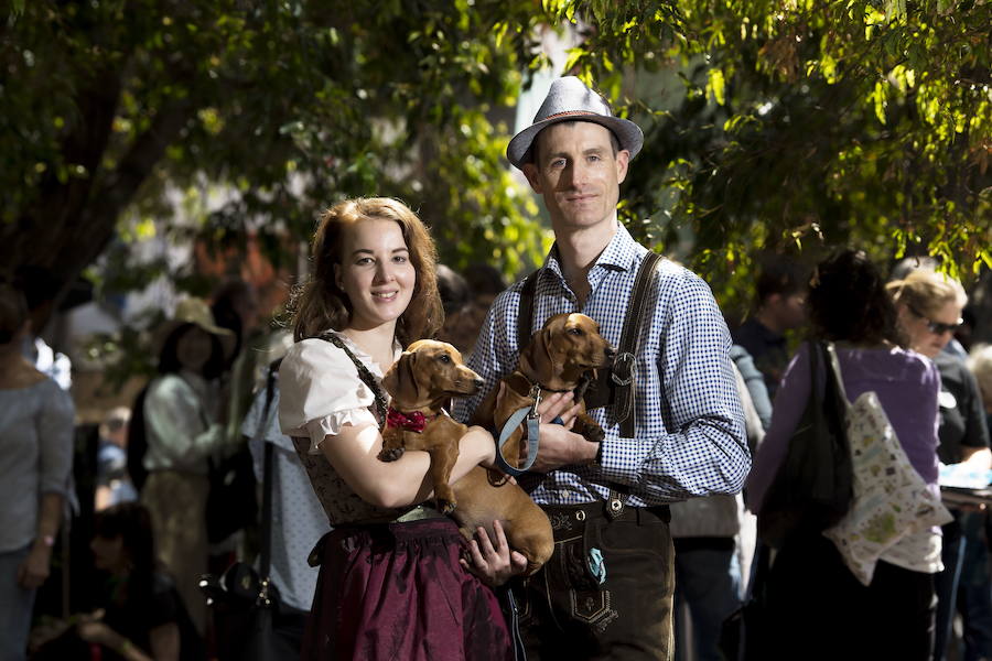 El evento es parte de las celebraciones del Oktoberfest de Melbourne, inspiradas en el tradicional festival bávaro de Alemania.
