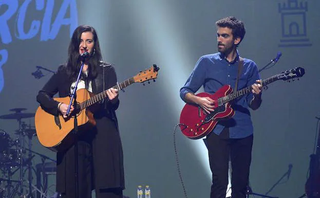 Actuación de Laura Uve en el Teatro Circo durante la final del CreaMurcia 2018.