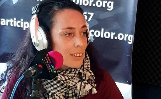 Aurora Ali: Usa las redes sociales para clamar contra la «islamofobia de género».