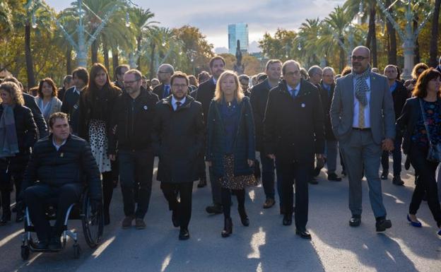 El presidente de la Generalitat, Quim Torra, y otros líderes independentistas.