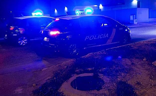 Vehículos de Policía Nacional en una foto de archivo.