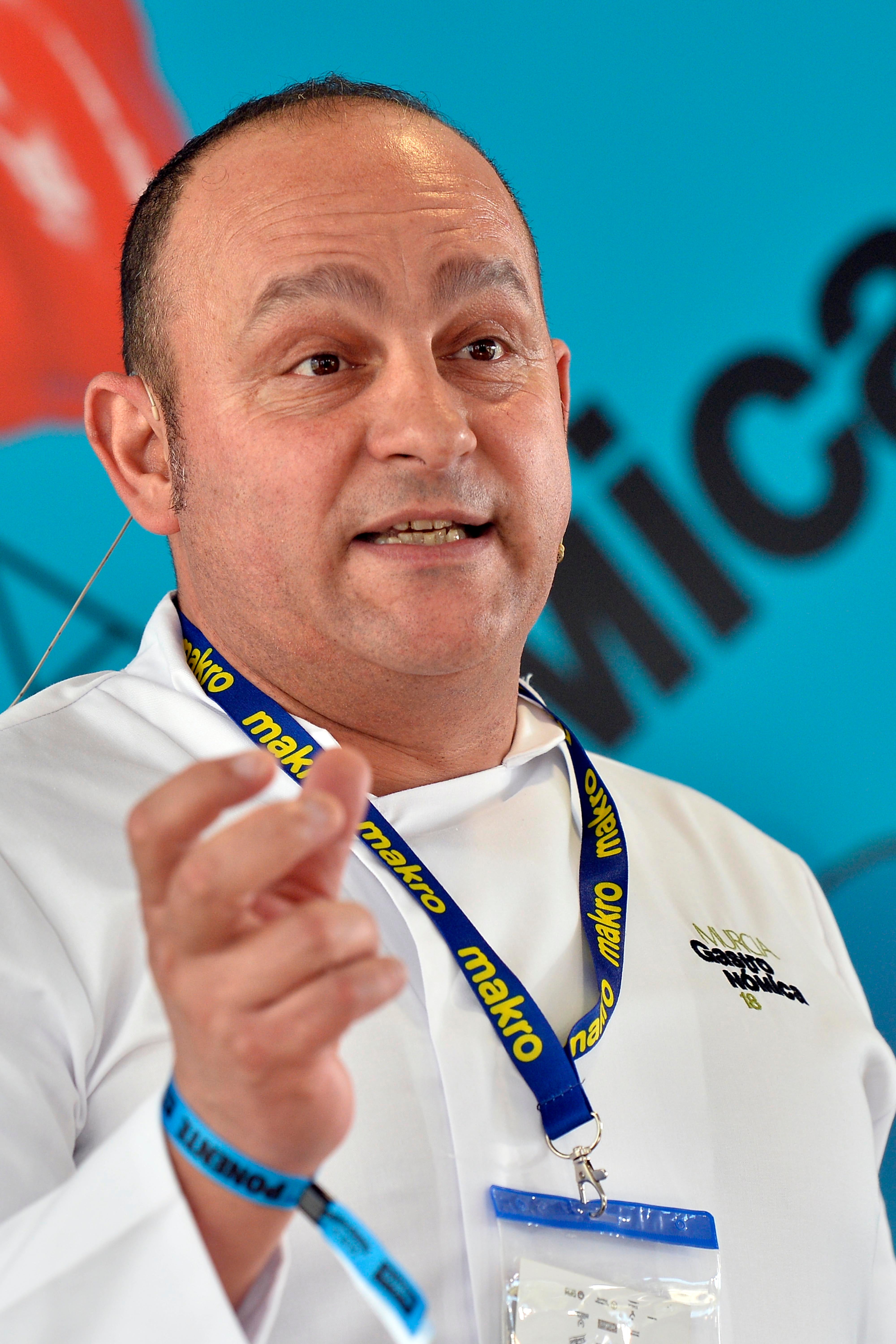 La segunda ponencia de Murcia Gastronómica corrió a cargo Francisco José Saura, Juan Antonio García y Cayetano Gómez, que presentaron un recetario de cordero segureño.