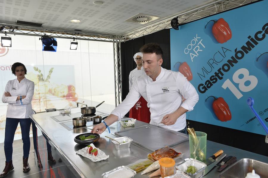 ‘Cocinando con los cinco sentidos’, ponencia de Marco Antonio Iniesta y María Egea (Restaurante Frases).