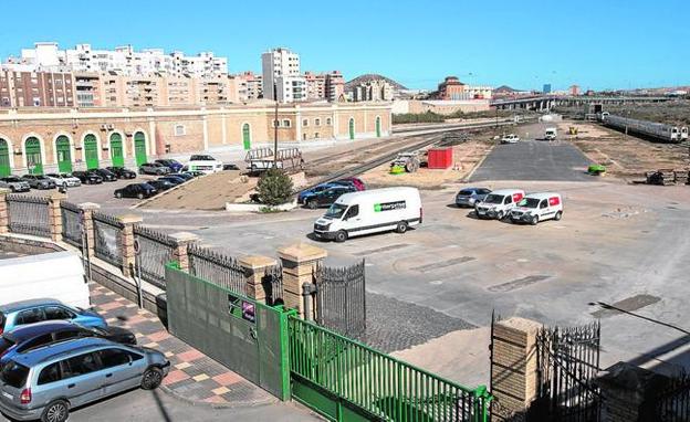 Terrenos anexos a la estación, en los que está prevista la estación del AVE.