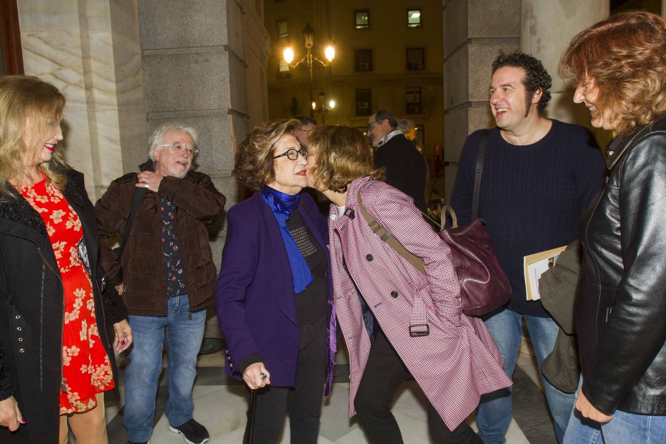 Dionisia García recibió el reconocimiento y el afecto del festival poético Deslinde, que se viene celebrando en Cartagen