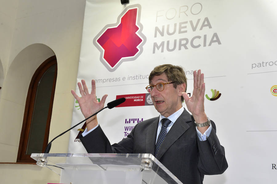 El presidente de Bankia reconoce en el Foro Nueva Murcia estar «muy satisfecho» con la fusión con BMN porque el objetivo es que fuera un proceso «rápido y eficaz»