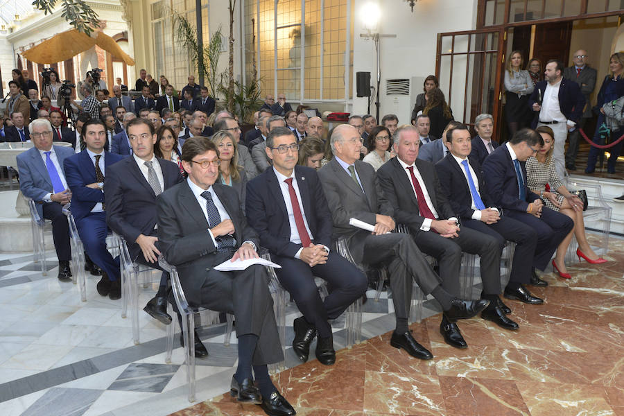 El presidente de Bankia reconoce en el Foro Nueva Murcia estar «muy satisfecho» con la fusión con BMN porque el objetivo es que fuera un proceso «rápido y eficaz»