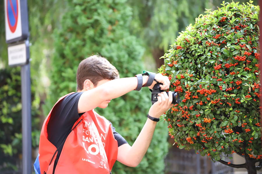 Unos cien fotógrafos participan en este concurso, organizado por 'La Verdad'