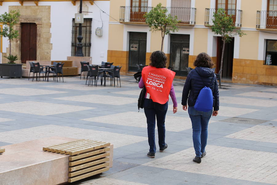 Unos cien fotógrafos participan en este concurso, organizado por 'La Verdad'