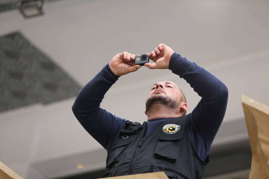 Unos cien fotógrafos participan en este concurso, organizado por 'La Verdad'