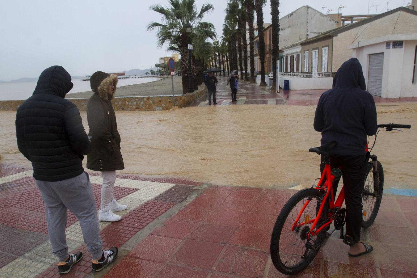 El agua ha hecho estragos en Los Alcázares