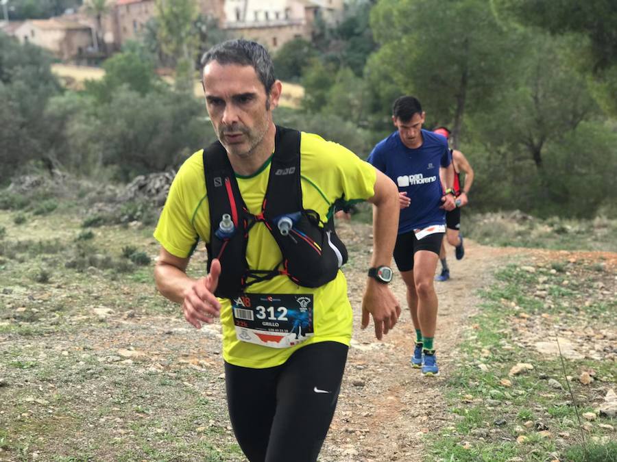 El atleta del Wapaventura se lleva la Anibal Legend con un tiempo de 2:25:38, por los 2:38:21 para la corredora del Espuña Trail