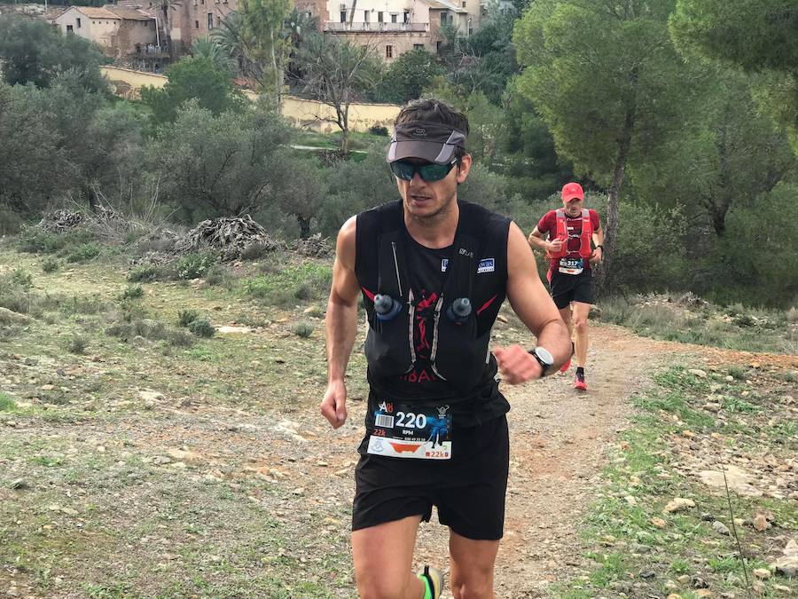 El atleta del Wapaventura se lleva la Anibal Legend con un tiempo de 2:25:38, por los 2:38:21 para la corredora del Espuña Trail