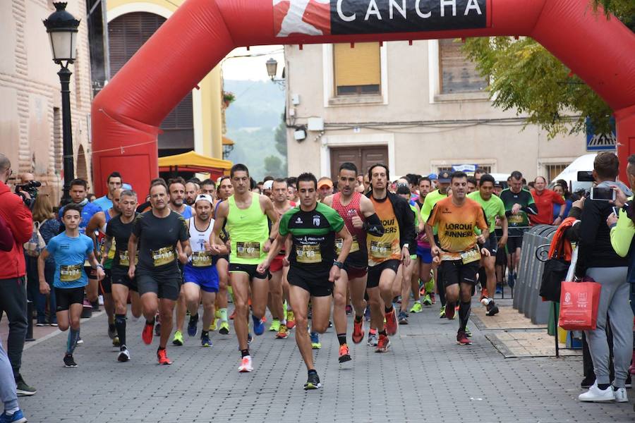 Rafael Guirao se lleva la IV Vuelta al Santuario Virgen de la Esperanza con un tiempo de 46:43, por los 1:03:34 para la ganadora femenina, Antonia María Zapata