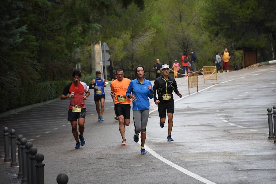 Rafael Guirao se lleva la IV Vuelta al Santuario Virgen de la Esperanza con un tiempo de 46:43, por los 1:03:34 para la ganadora femenina, Antonia María Zapata