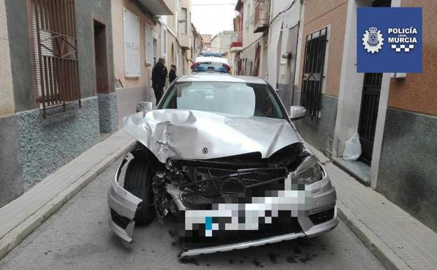 Vehículo accidentado en La Raya.