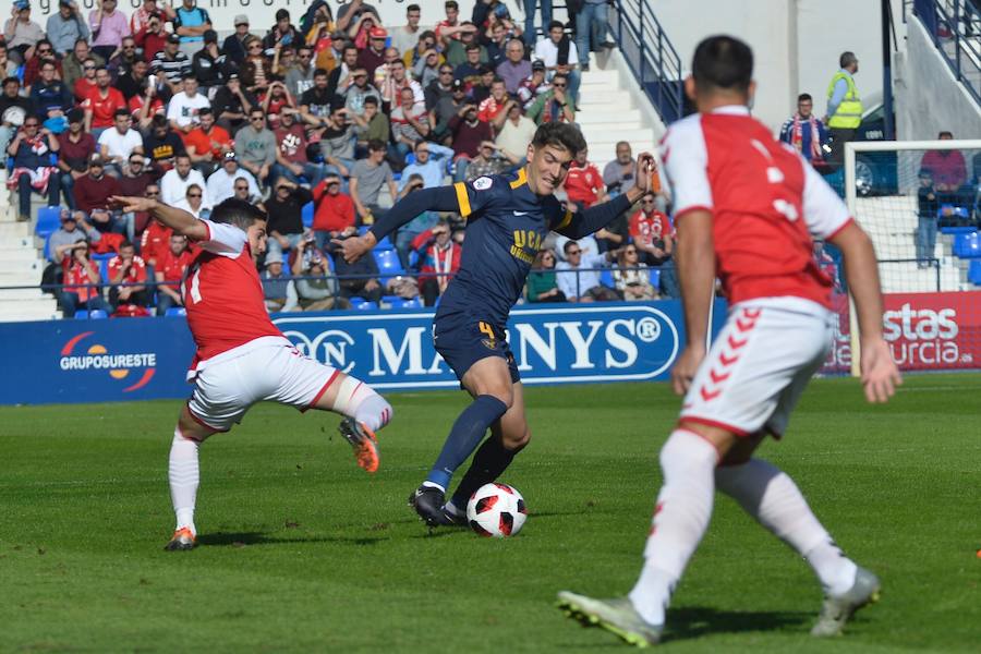 Los universitarios ganaron gracias a los goles de Kilian Grant y de Isi Ros, la expulsión de este último en la segunda parte marcó el dominio final de los de Herrero, que no aprovecharon la superioridad para empatar el encuentro