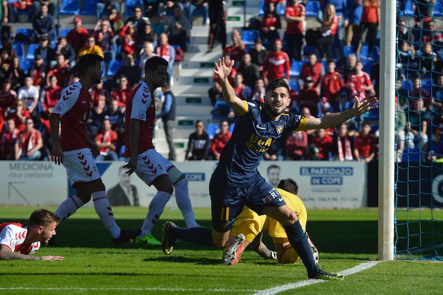 Los universitarios ganaron gracias a los goles de Kilian Grant y de Isi Ros, la expulsión de este último en la segunda parte marcó el dominio final de los de Herrero, que no aprovecharon la superioridad para empatar el encuentro