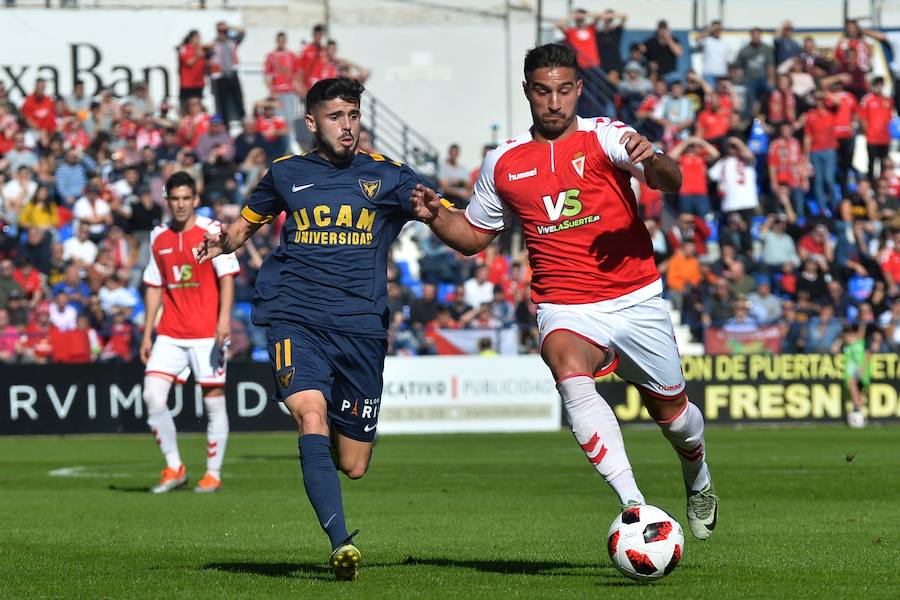 Los universitarios ganaron gracias a los goles de Kilian Grant y de Isi Ros, la expulsión de este último en la segunda parte marcó el dominio final de los de Herrero, que no aprovecharon la superioridad para empatar el encuentro